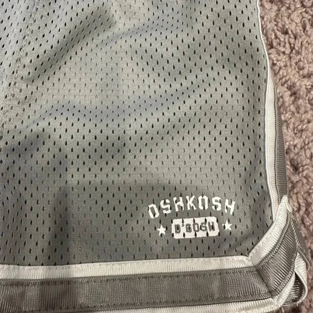 Oshkosh B'gosh Gray and White Shorts Boys Size 12 Months